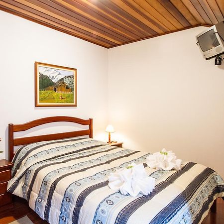 Pousada Serena Campos do Jordao Ngoại thất bức ảnh