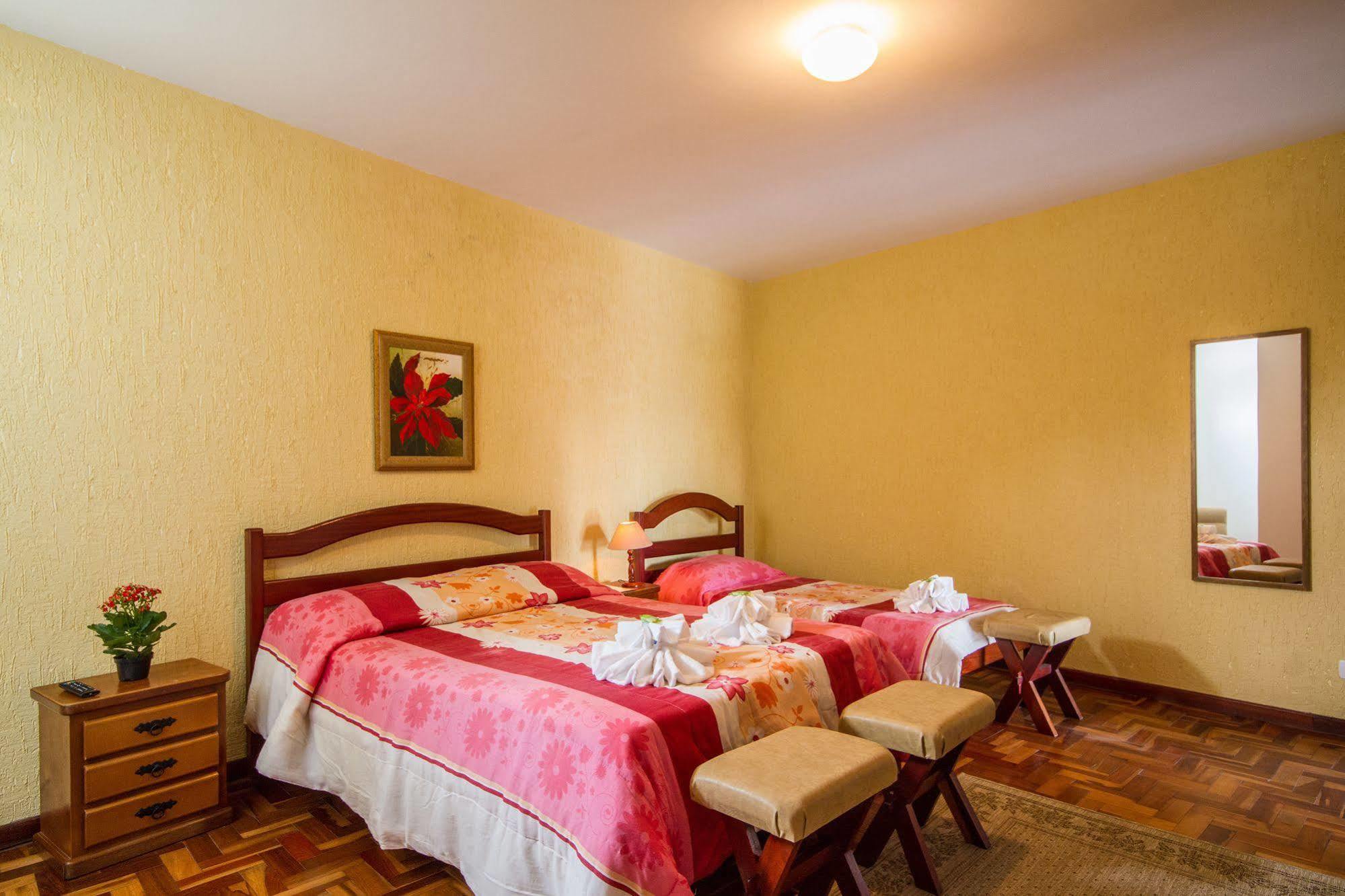 Pousada Serena Campos do Jordao Ngoại thất bức ảnh