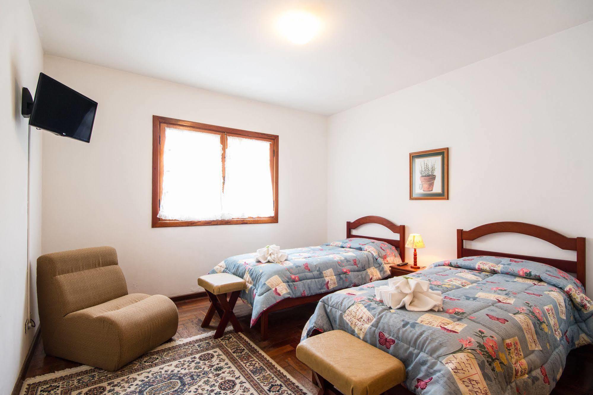 Pousada Serena Campos do Jordao Ngoại thất bức ảnh