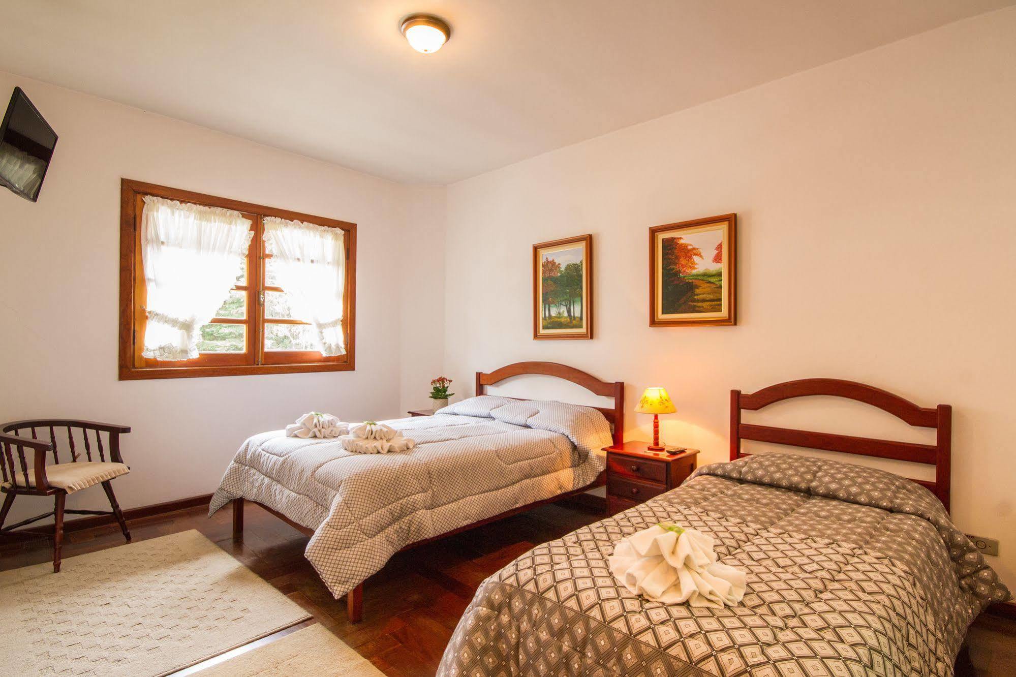 Pousada Serena Campos do Jordao Ngoại thất bức ảnh